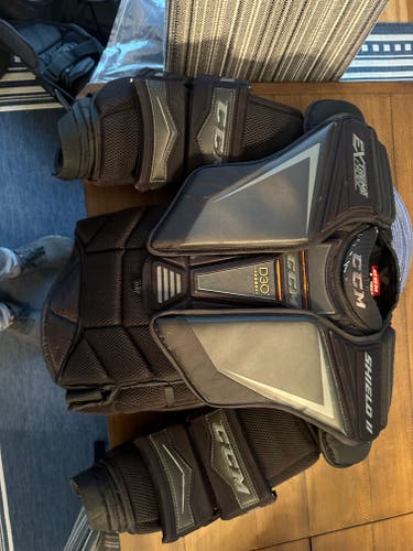 Used Small CCM Eflex 5 pro Goalie Chest Protector Pro Stock