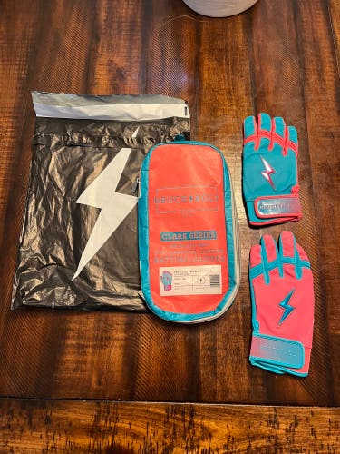 Bruce Bolt Max Clark short cuff adult small