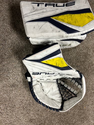 True Pro Stock L12.2 (Navy And yellow)