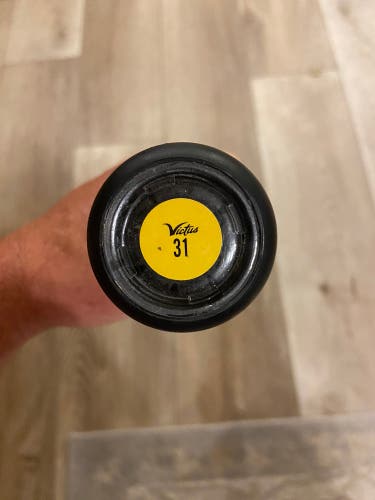 Used Victus (-8) 23 oz 31" Pencil Bat
