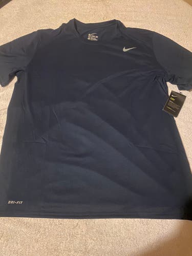 Nike Dri Fit The Nike Tee Men’s XL Navy Short Sleeve Shirt New