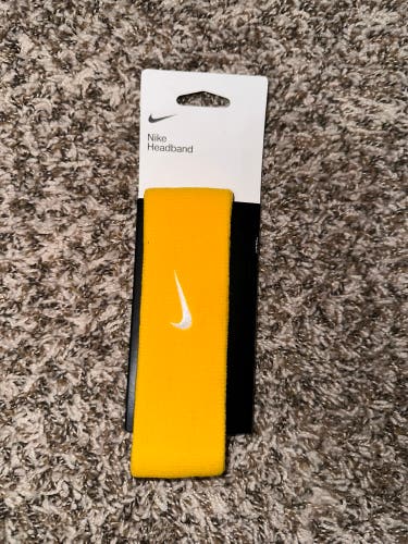 Team Issued Nike Headband