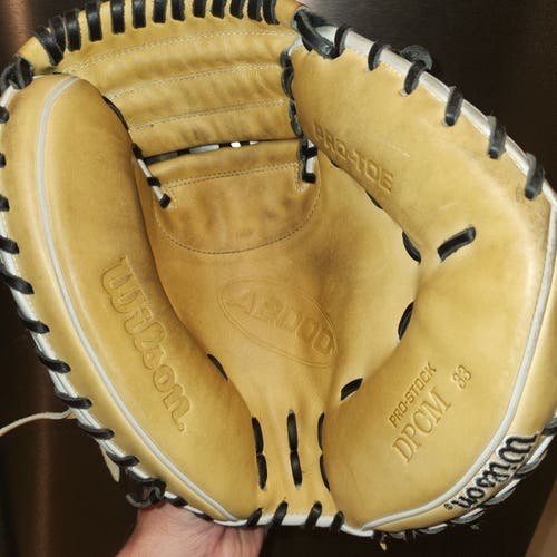 Used Right Hand Throw Wilson Catcher's A2000 CM33 Baseball Glove 33"