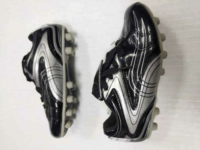 Used Vizari Junior 02 Cleat Soccer Outdoor Cleats