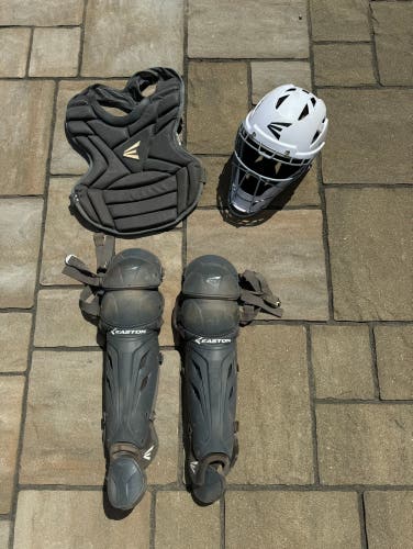 Easton Catchers Set