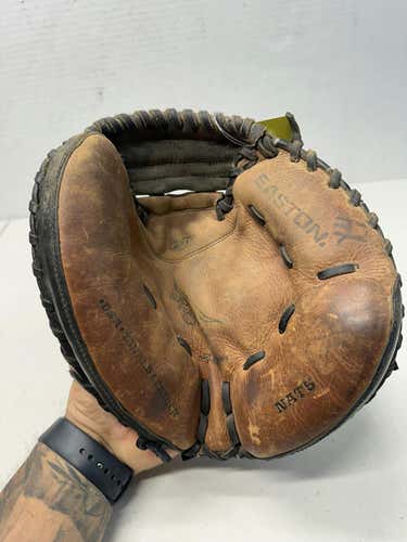 Used Easton Nat5 31" Catcher's Gloves