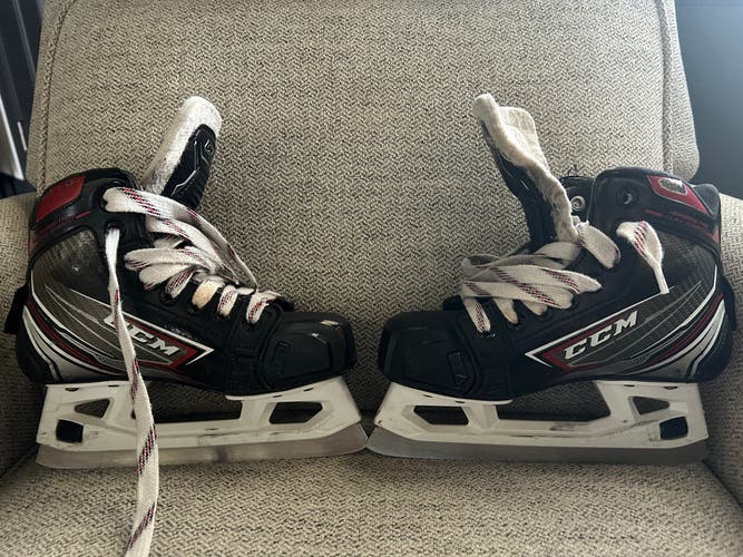 Used Junior CCM Regular Width Size 2 FT460 Hockey Goalie Skates