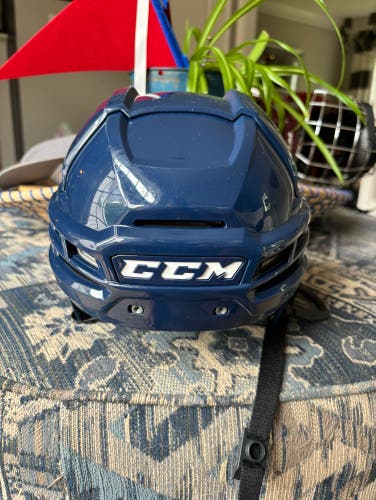 BRAND NEW navy Blue Ccm Super Tacks 910 Helmet. Medium