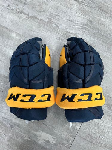 New CCM HG12 Gloves Nashville Predators Pro Stock
