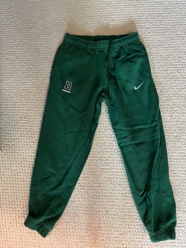 Nike Cuffed Sweatpants