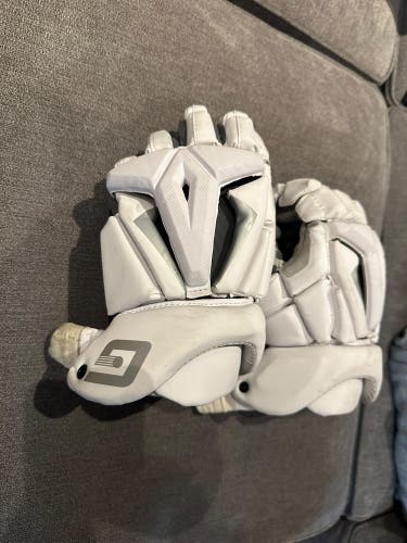 Gait Command 3 Lacrosse Gloves