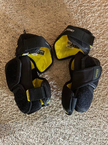 Bauer Elbow Guards