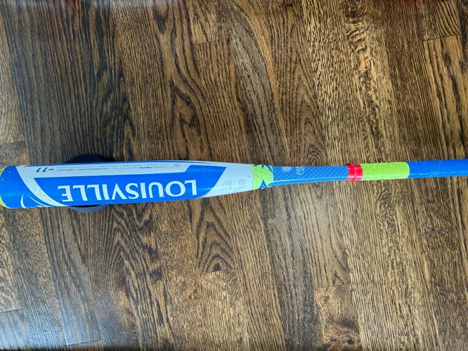 Louisville LXT Bat