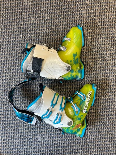 Used Unisex Alpine Touring Ski Boots
