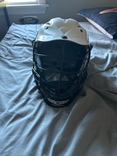 Used  Cascade Cpxr Goalie Helmet