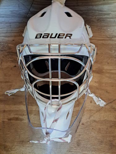 Used Senior Bauer NME One Goalie  Mask size LG