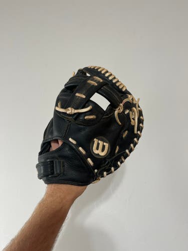 Wilson a600 33” softball catchers mitt baseball glove