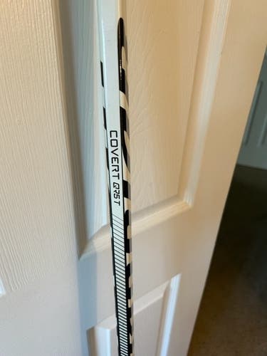 Lightly used Senior Warrior Covert QR5T Right Handed Hockey Stick W88 Pro Stock
