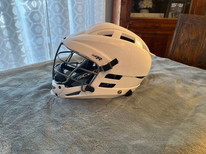 White Cascade CS-R Youth Helmet