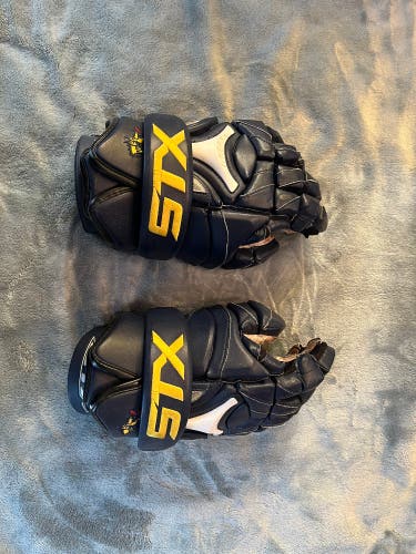 Game Used Drexel University STX K18 Gloves