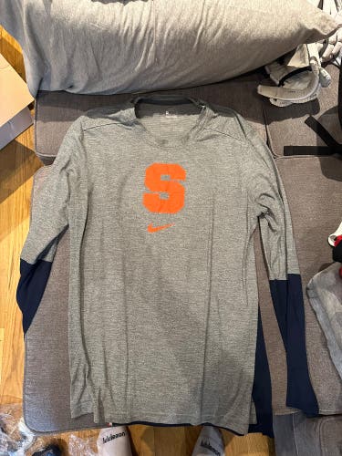 RARE TEAM ISSUED Syracuse Men’s Lacrosse Long Sleeve Shirt