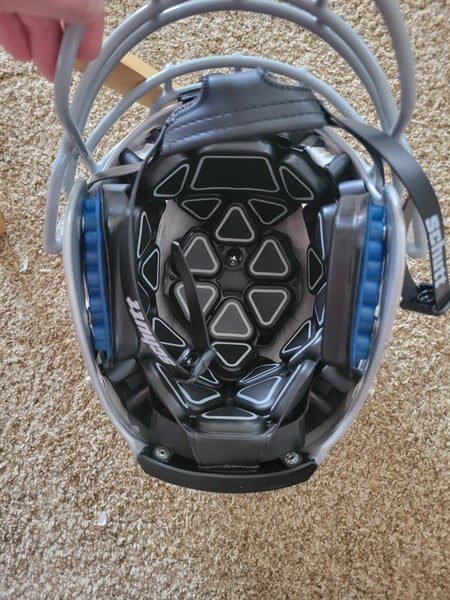 New youth Medium Youth Schutt Vengeance Air Helmet