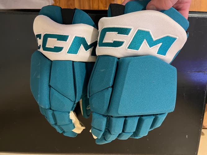 San Jose Sharks - Game Used - CCM HGTKPP Gloves 14" Pro Stock - TEAL