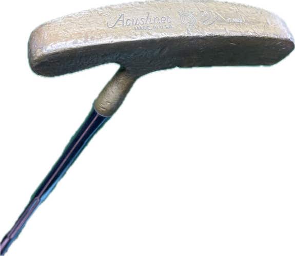 Acushnet Bulls Eye Flange Putter Steel Shaft RH 35”L New Grip!