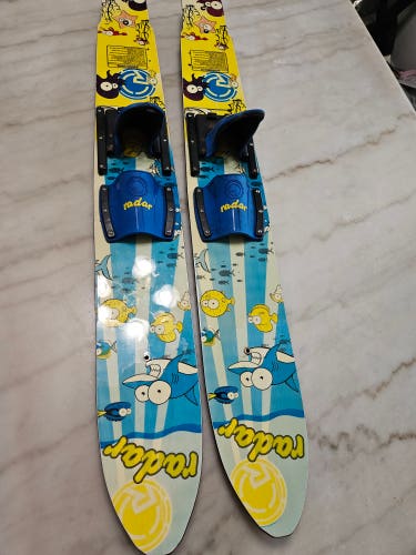 Used Water Skis for Children 47" length (See condition in the pictures) it's used