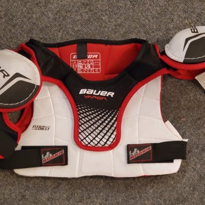 Junior Bauer Vapor Lil Rookie Shoulder Pads Sz Large NWT
