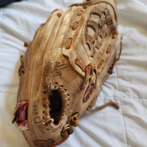 Rawlings Right Hand Throw RBG 36 Dave Winfield Autograph Baseball Glove 11.5"