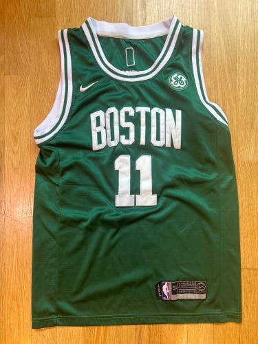 Men’s small Celtics Kyrie Irving jersey
