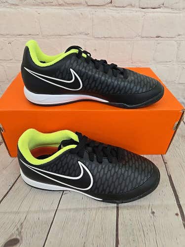 Nike 651655 017 JR Magista ONDA IC Youth Soccer Shoes Black Volt White US 1.5Y