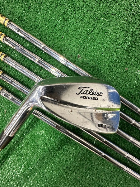 Used Men's Titleist 690 MB Forged Iron Set