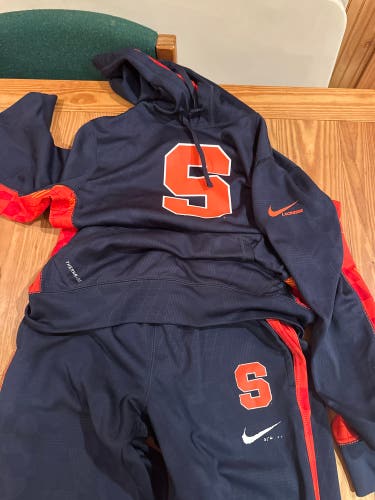 Team Issued Syracuse Lacrosse Game day Fit - Sweatshirt And Sweats