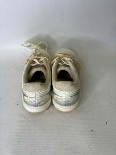 Used Adidas Used White Cleats Youth 08.5 Baseball And Softball Cleats