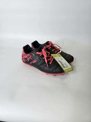 Used Brava Junior 03.5 Cleat Soccer Outdoor Cleats