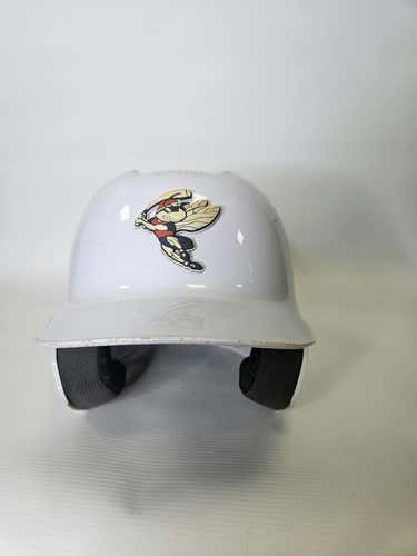 Used Evoshield White No Guard Sm Baseball And Softball Helmets