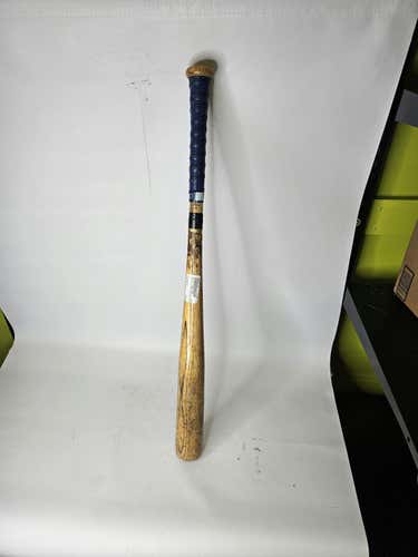 Used Marucci Hand Crafted Professional Cut 33" Wood Bats