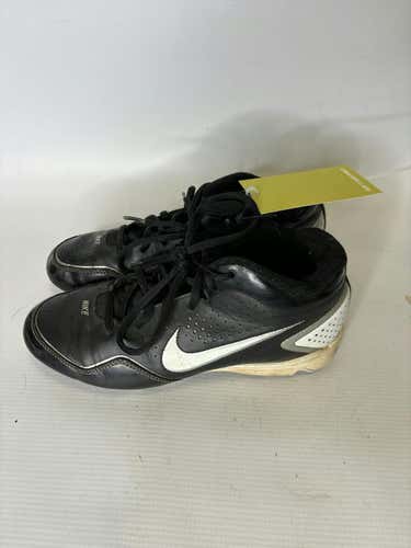 Used Nike Keystone Junior 05.5 Baseball And Softball Cleats