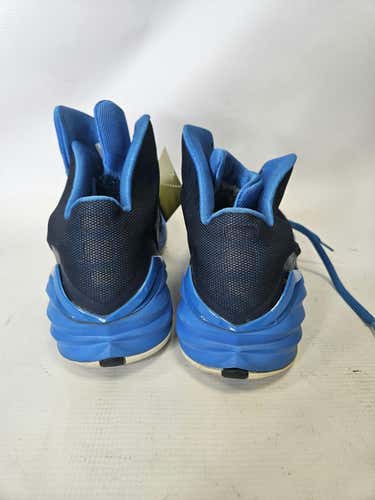 Used Nike Senior 11.5 Basketball Shoes