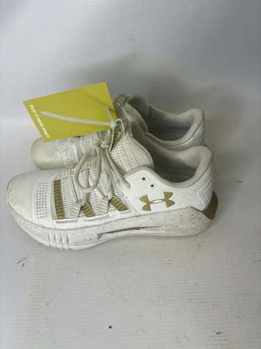 Used Under Armour Youth 07.5 Volleyball Shoes