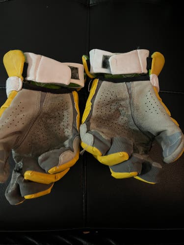 Maverick M6 gloves