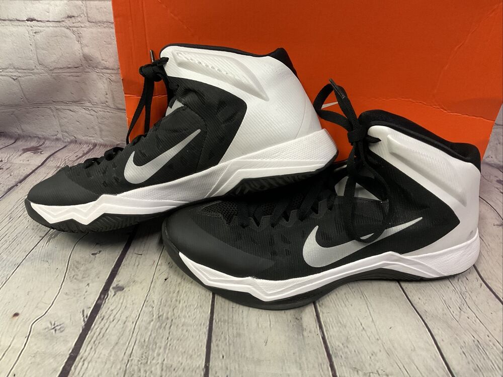 nike hyperquickness women's basketball shoe