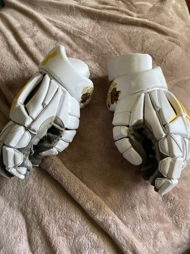 Command pro 2 UMBC lacrosse gloves