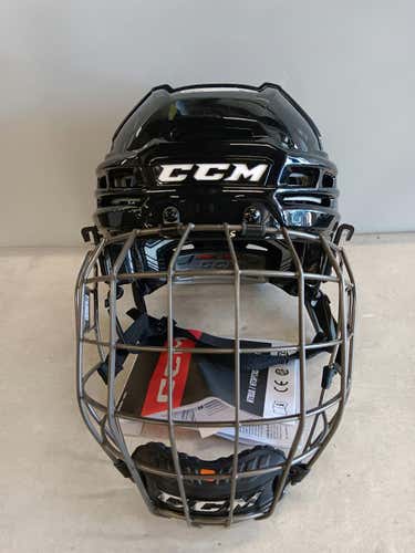 Used Ccm 910 Lg Hockey Helmets