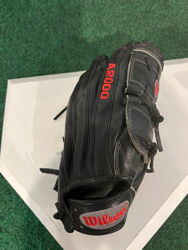 12.5 Wilson a2000 baseball glove