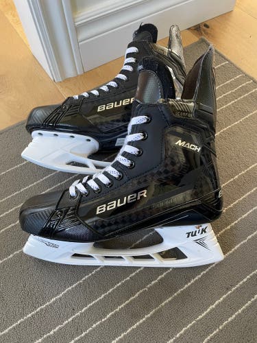 New (with Steel) Bauer Pro Stock 8.5 Supreme Mach Hockey Skates