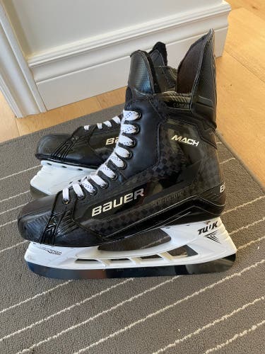 New Bauer Pro Stock 8.5 Supreme Mach Hockey Skates