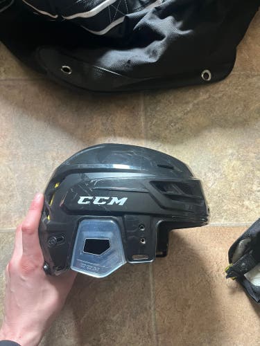 Ccm 310 Helmet